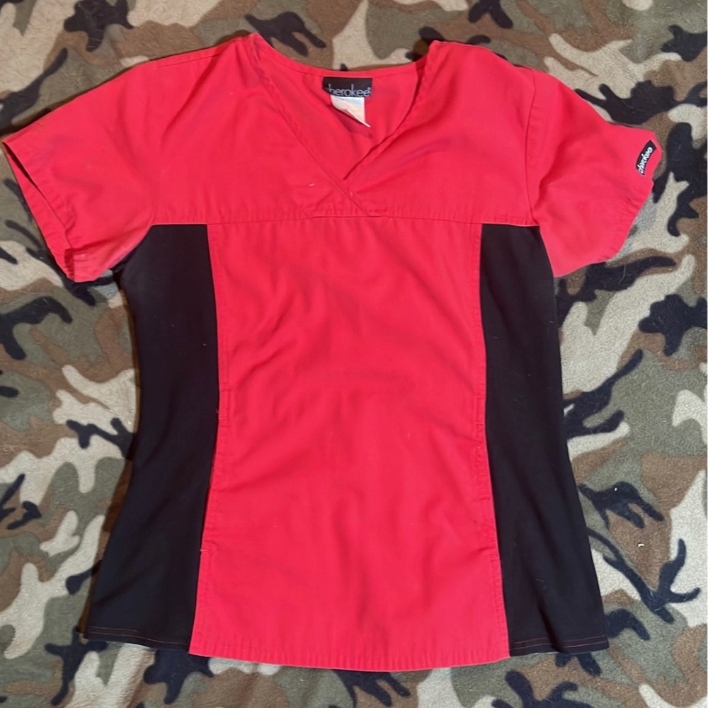 Scrub top